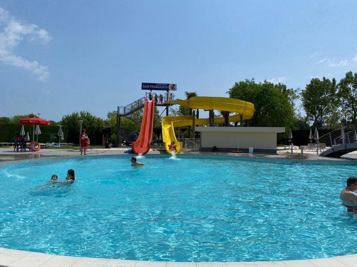 Volare Camp In Villaggio San Francesco Duna Verde Exterior foto